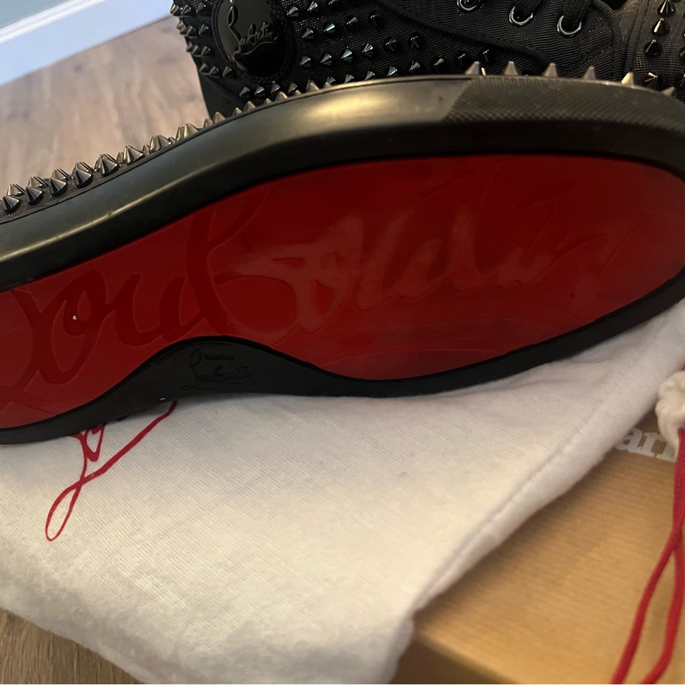 Red bottoms - Picture 7 of 16